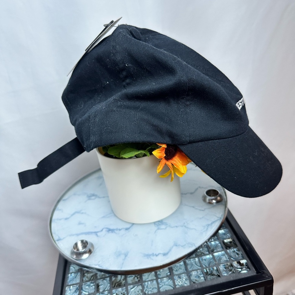 NWT ‘Resting Gym Face’ Black Cap by UnderArmour - Picture 8 of 11